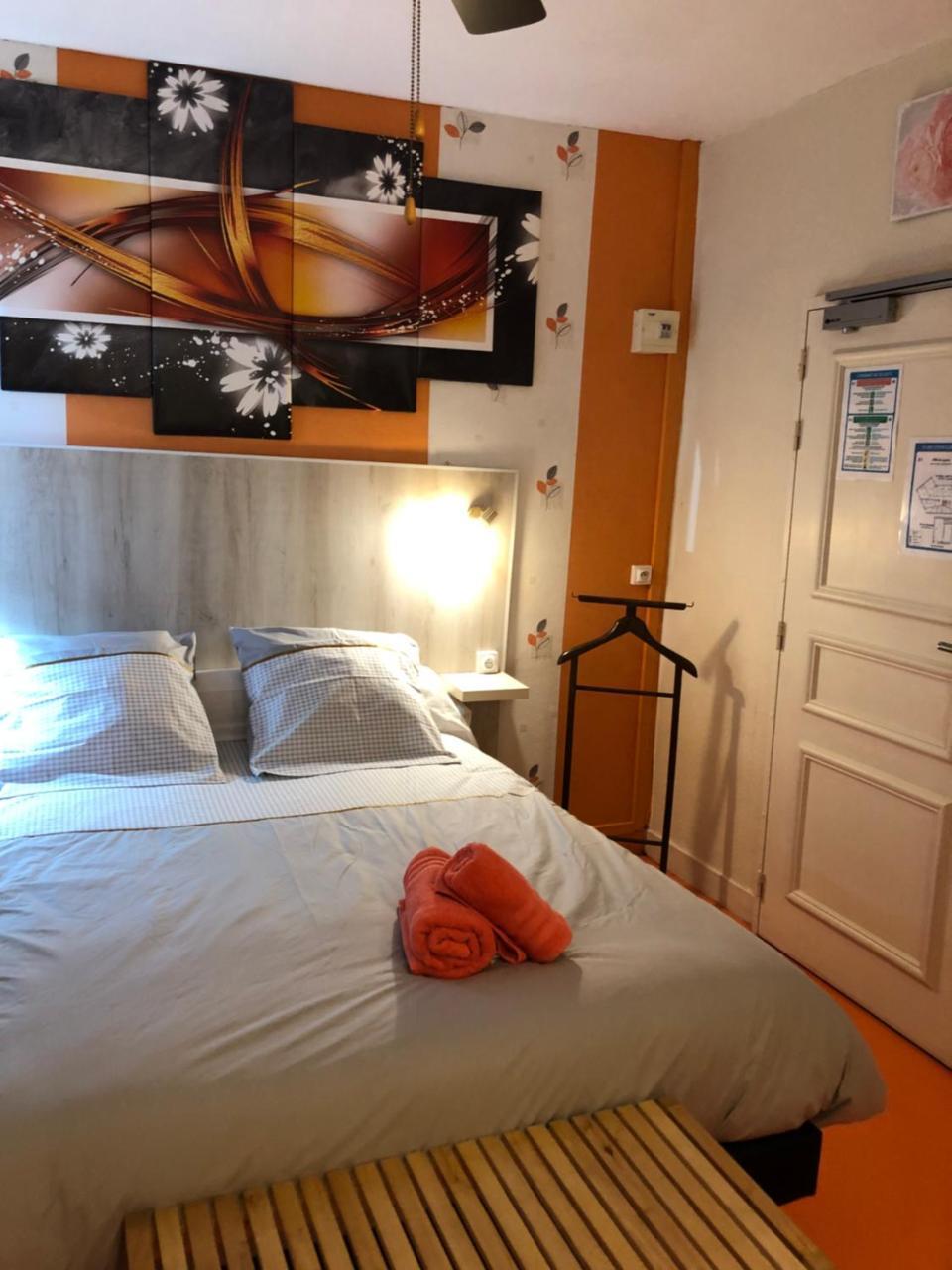 Hotel Des Remparts Villeneuve-sur-Lot Eksteriør bilde